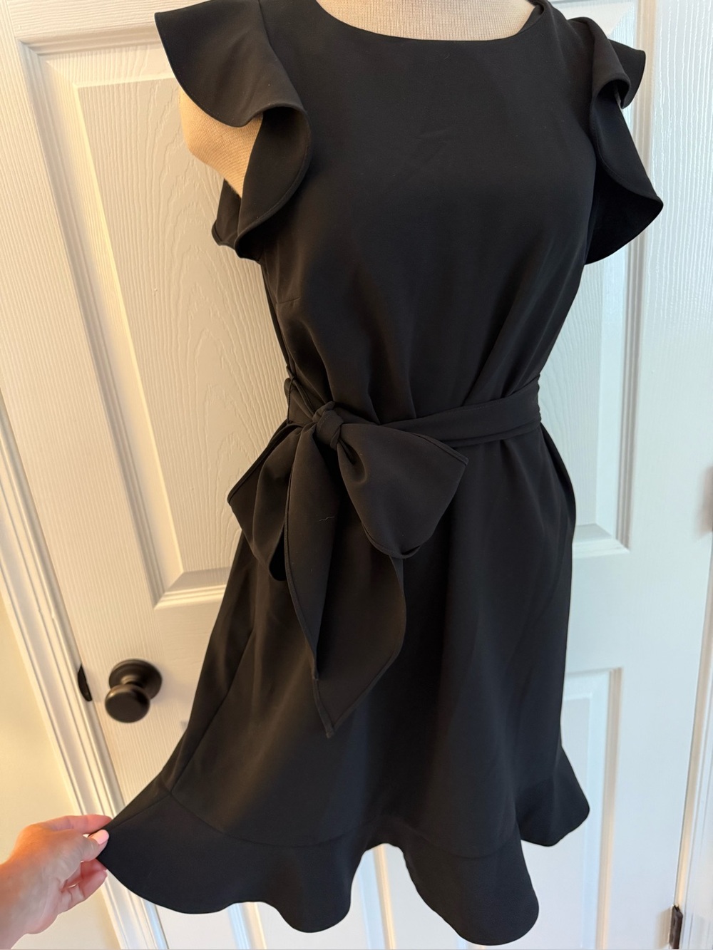 Loft Black Ruffle Sleeve Tie-Waist Dress 8P